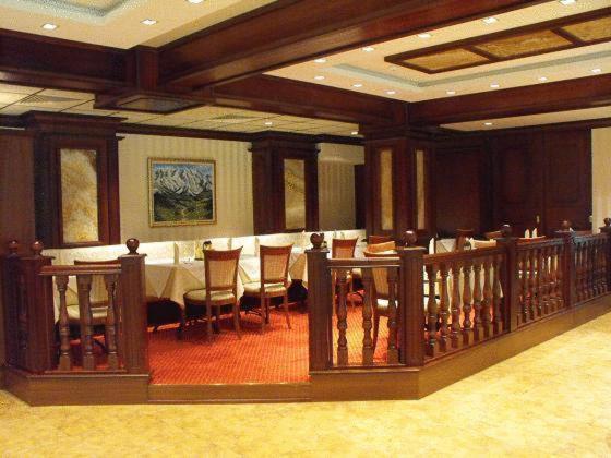 Hotel Park Karnobat Kültér fotó